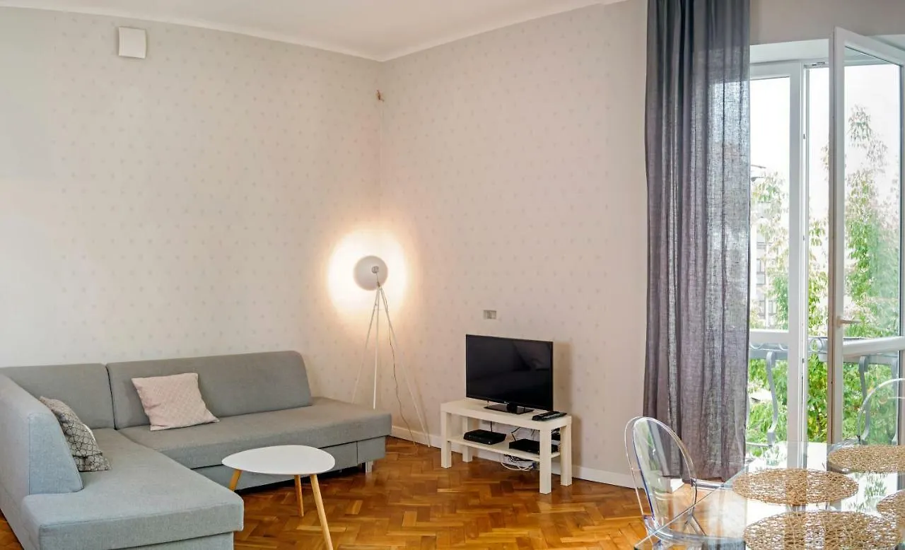 Zoli Apartment Warsaw