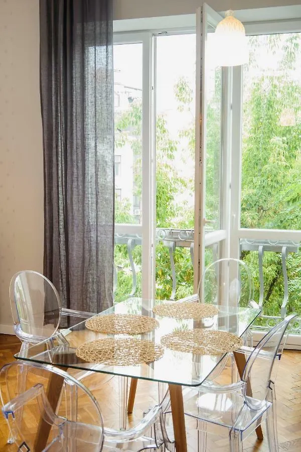 Zoli Apartment Warsaw