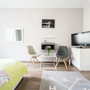 Apartament Cosy, Sunny, Next To Wisła River, Warszawa