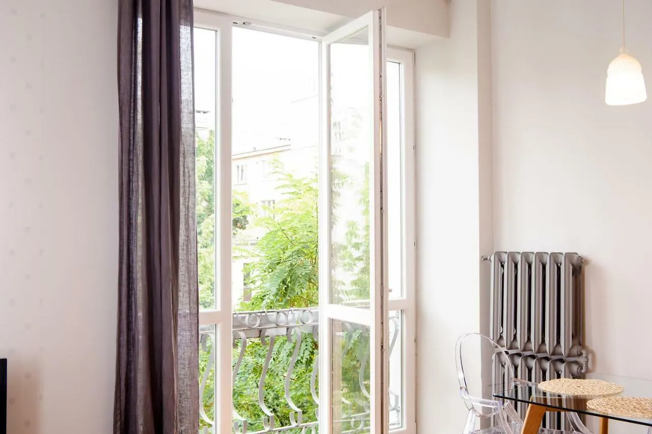 Zoli Apartment Варшава